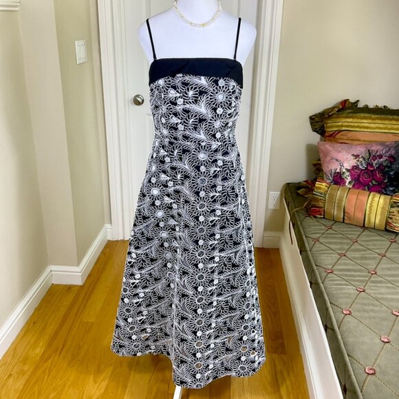 Anthropologie Dresses & Skirts - Anthropologie Maeve Dress Midi Strapless Embroidered Black White Floral (8)